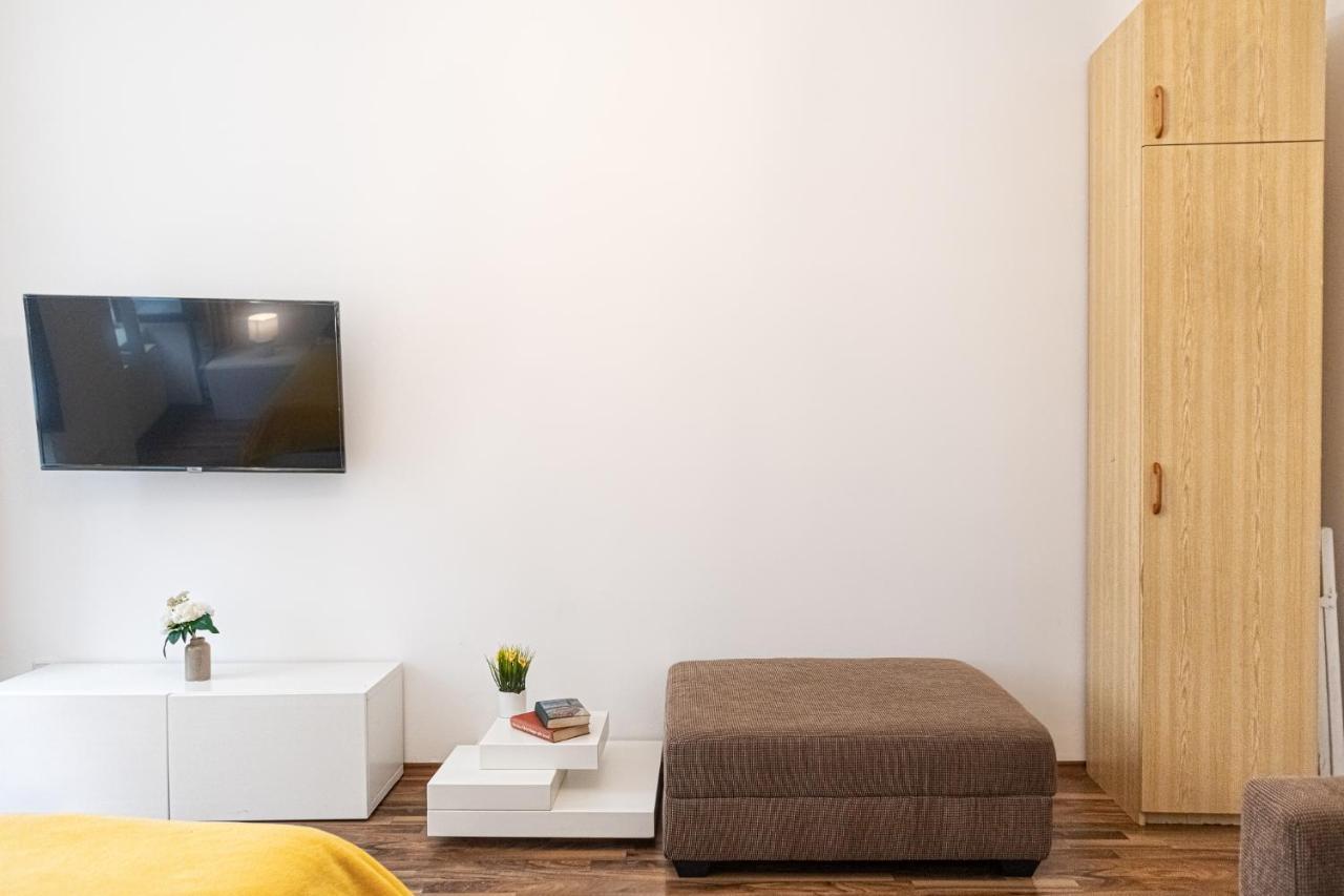 Peaceful 1Br Apt. Near Metro Station Langenfeldg. Apartment เวียนนา ภายนอก รูปภาพ