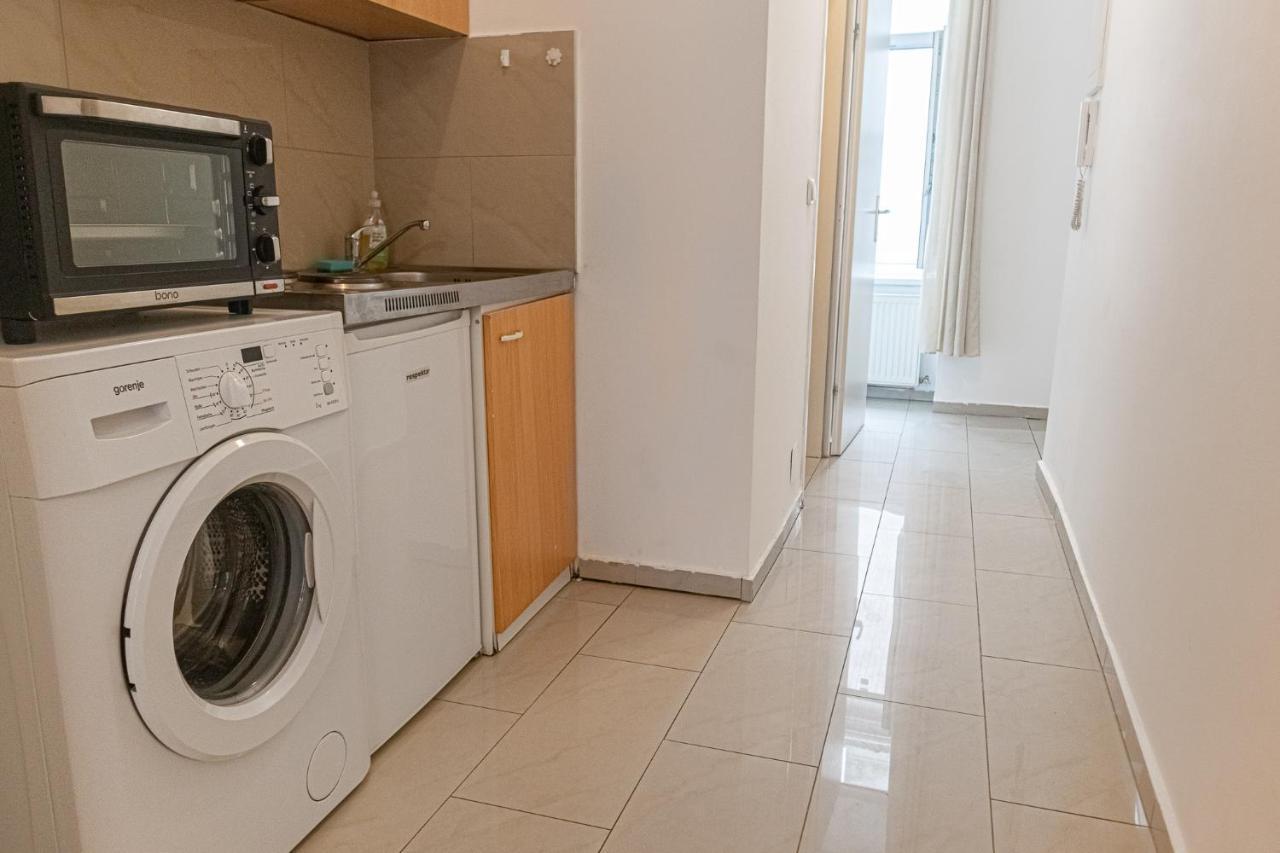 Peaceful 1Br Apt. Near Metro Station Langenfeldg. Apartment เวียนนา ภายนอก รูปภาพ